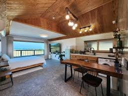 Couples’ Premium Karaoke: Jeju’s Romantic Private Room Picks